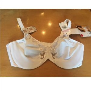 Lilyette Minimizer White Bra Size 40 D New w/Tags